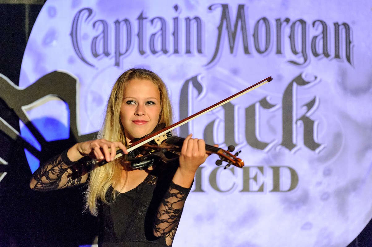 Captain Morgan - The Darker Side Of The Captain